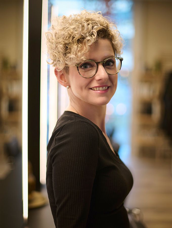 D&eacute;sir&eacute;e Wyss | Head Hair